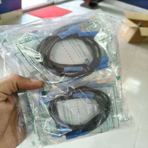 Horn Clip Cable